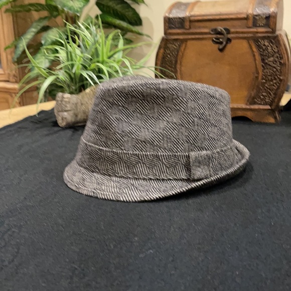 Robington & Mott New York Hat - Picture 3 of 15